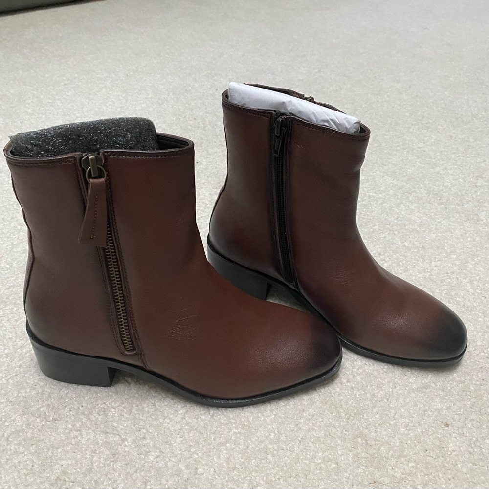 ROMEO GIGLI
Ankle Boots In Cocoa
